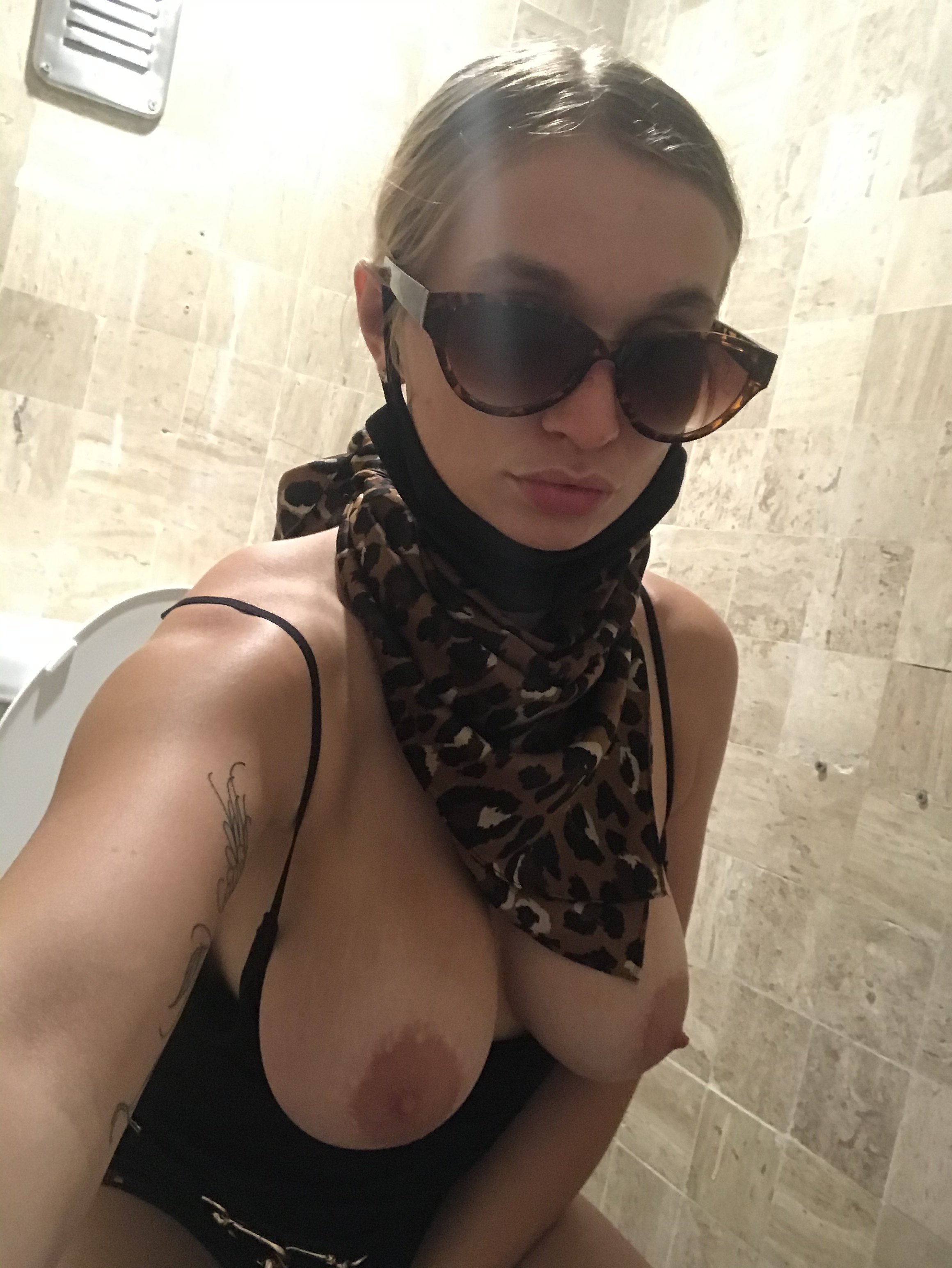 Zoie Burgher İfşa Arşivi #52010 – Sansürsüz Telegram Kaydı