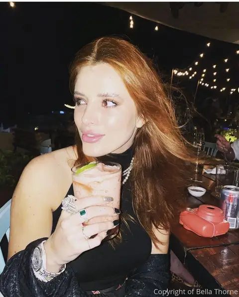 Bella Thorne İfşa Arşivi #48322