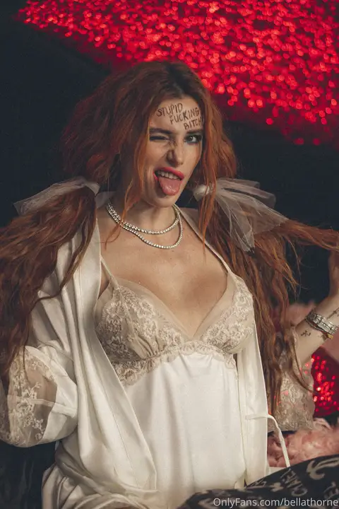 Bella Thorne İfşa Arşivi #49168