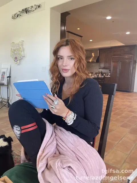 Bella Thorne İfşa Arşivi #18832