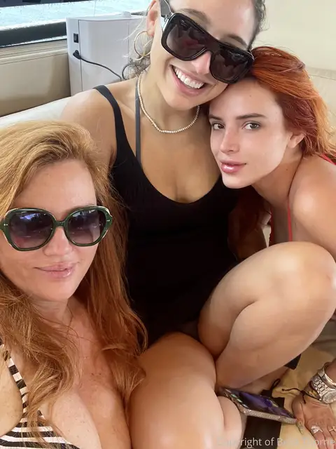 Bella Thorne İfşa Arşivi #48304