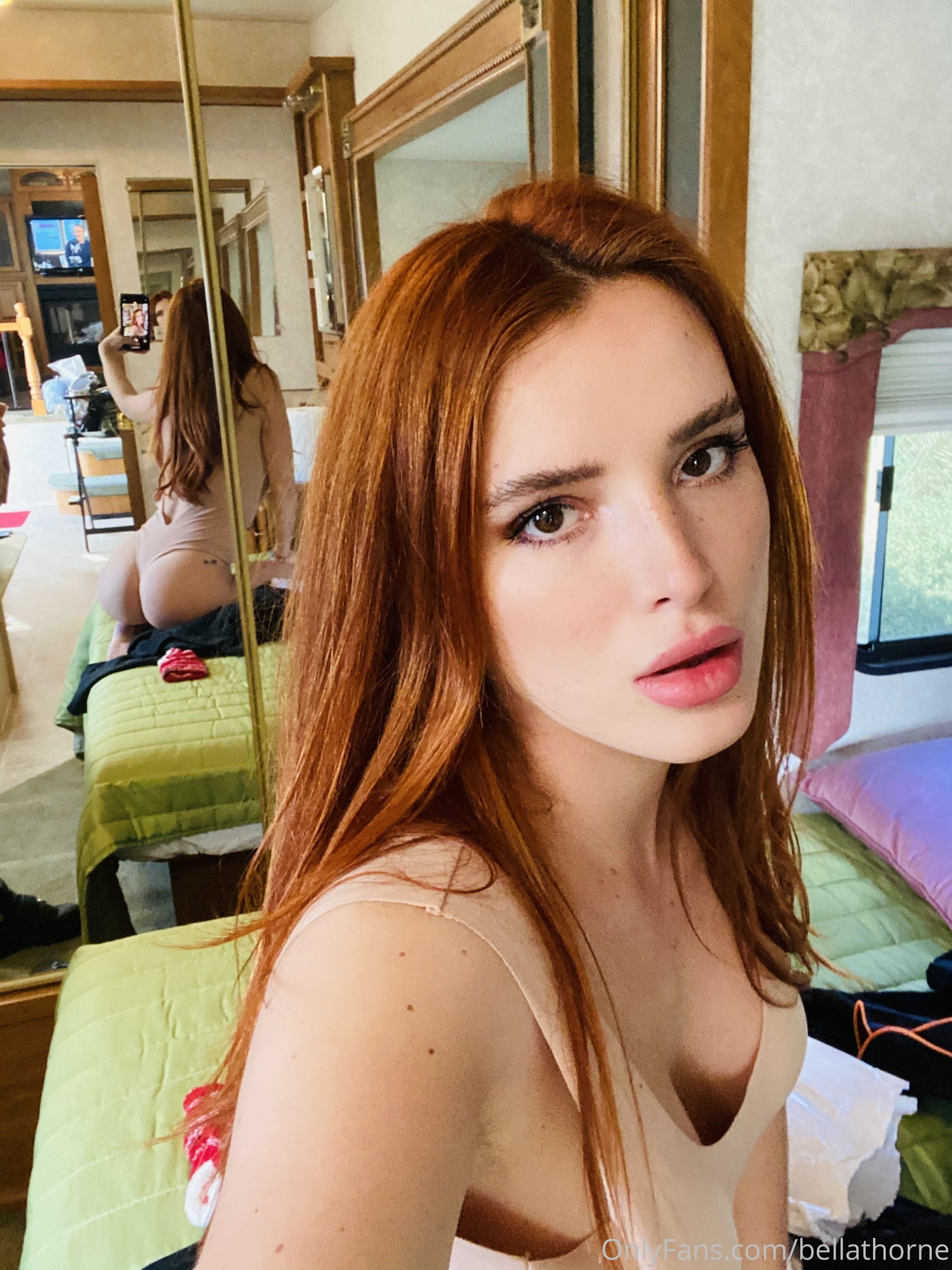 Bella Thorne İfşa Arşivi #48784