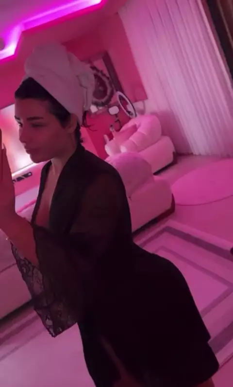 Türk Ünlü İfşa Videosu: Gizli Anlar