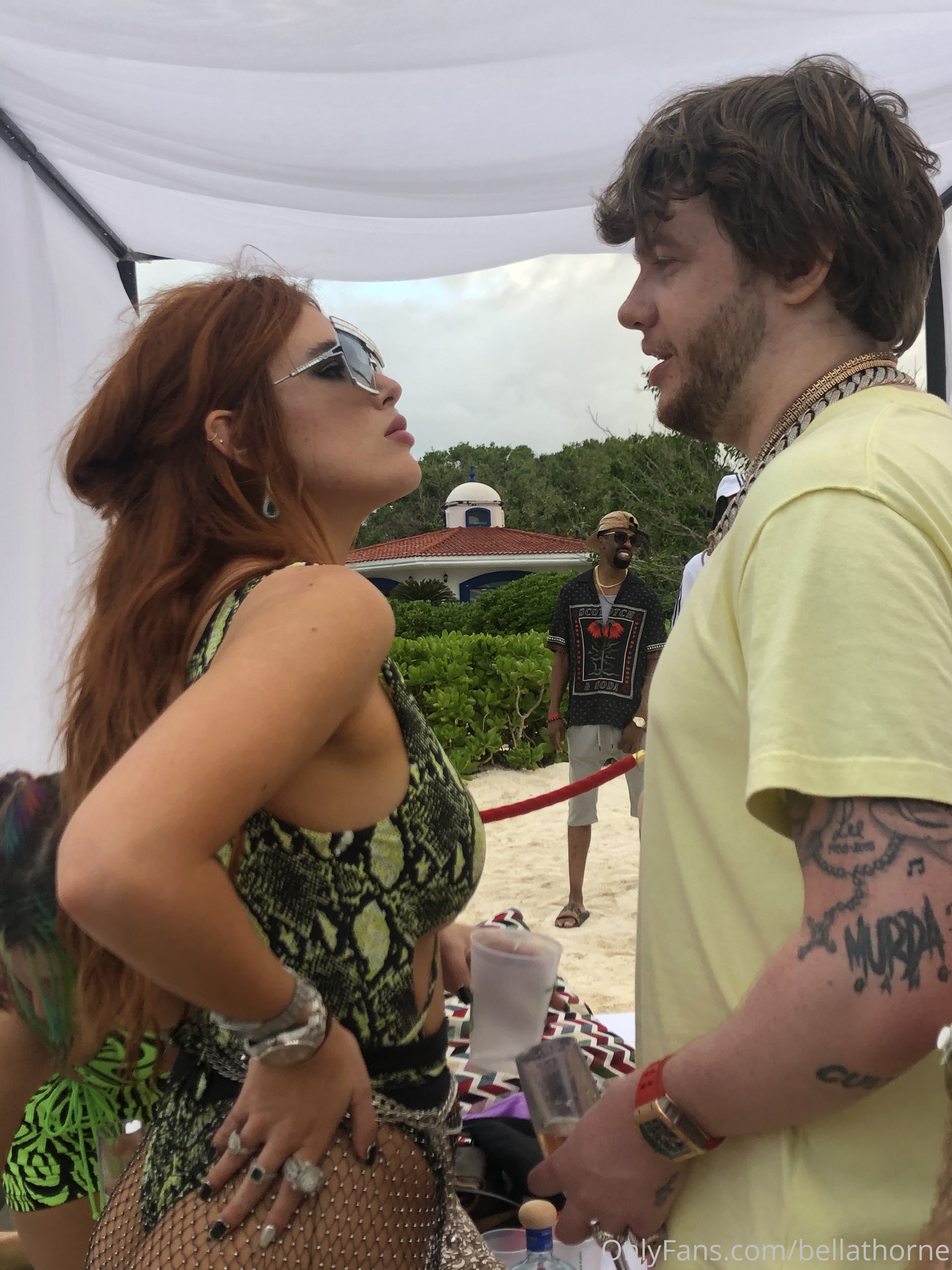 Bella Thorne İfşa Arşivi #48696