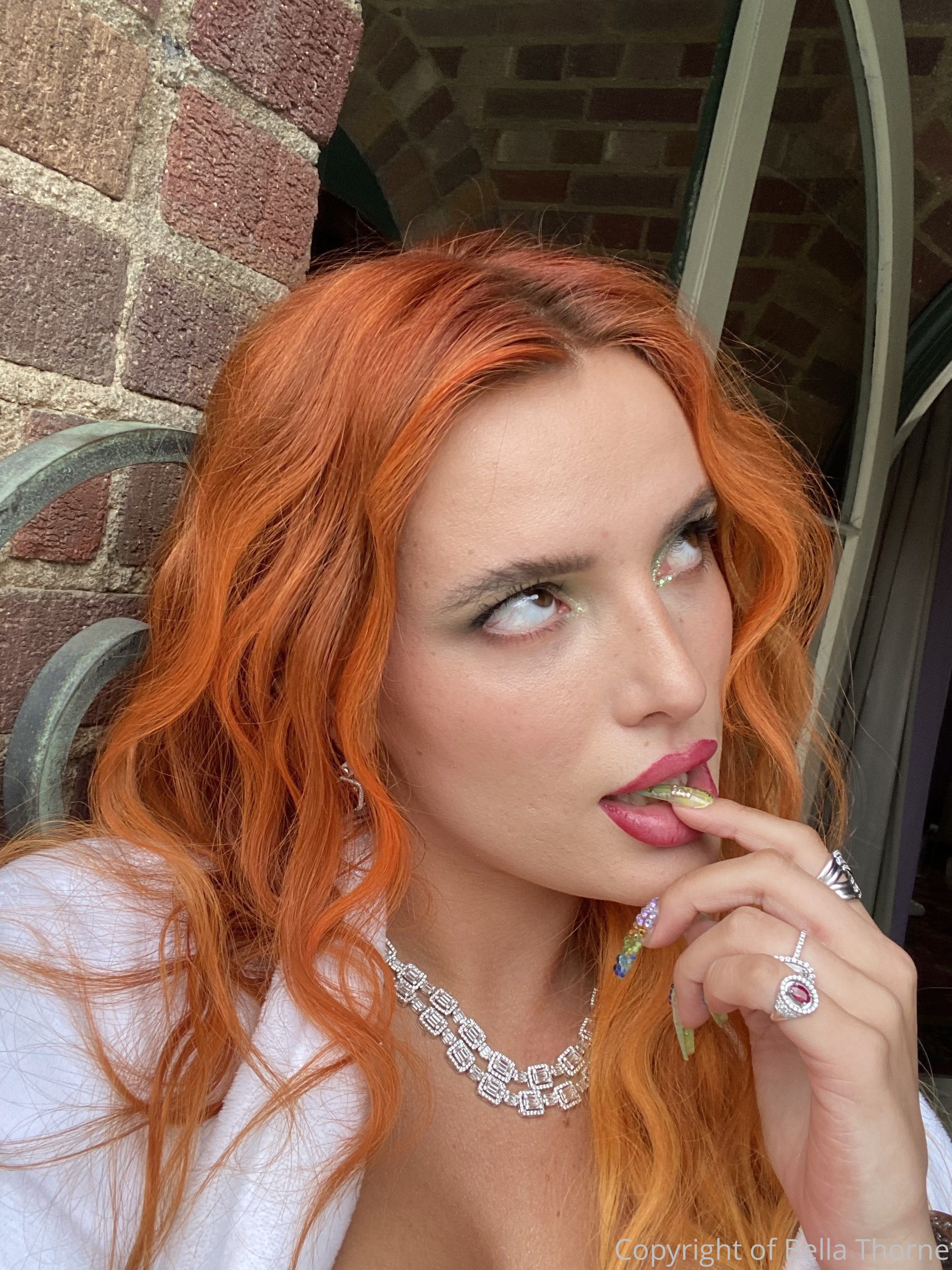 Bella Thorne İfşa Arşivi #49042