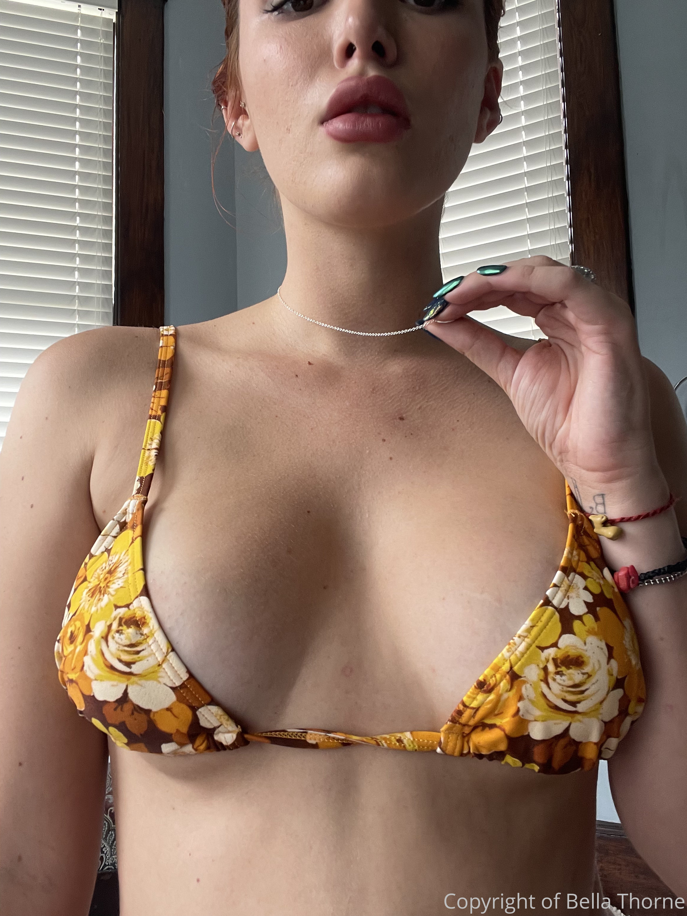 Bella Thorne İfşa Arşivi #48331