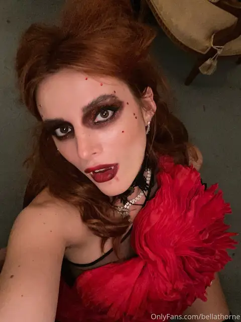 Bella Thorne İfşa Arşivi #48432