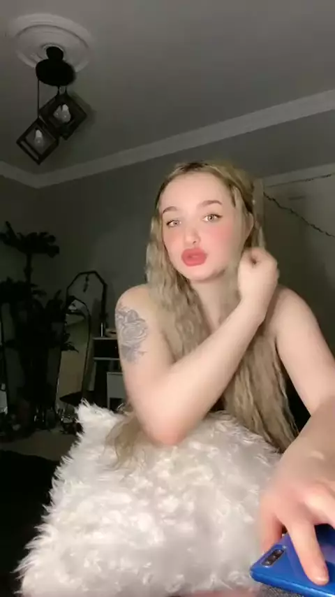 Türk İfşa Videoları: Omegle'da OnlyFans Yayıncısı