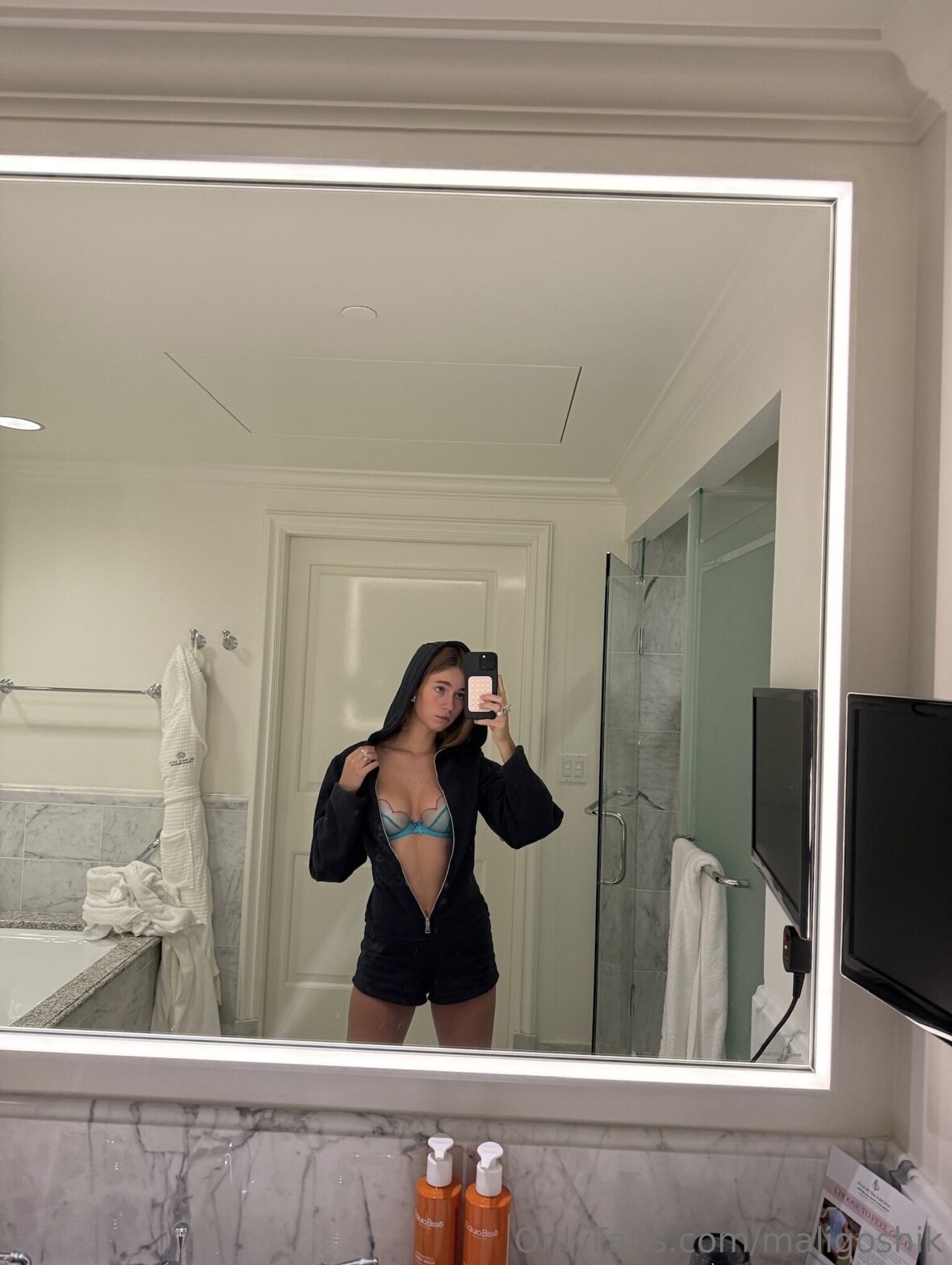 Taze OnlyFans İfşa #30583: Telegram Grubundan Sızan Kayıt