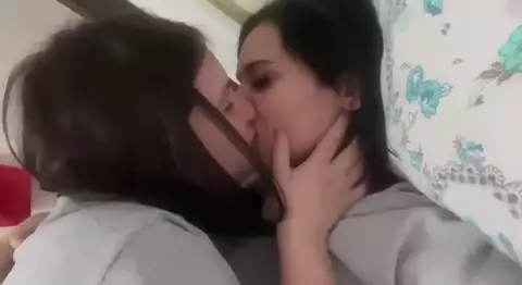 Türk Amatör İfşa Videosu: Genç Kadının Özel Kaydı