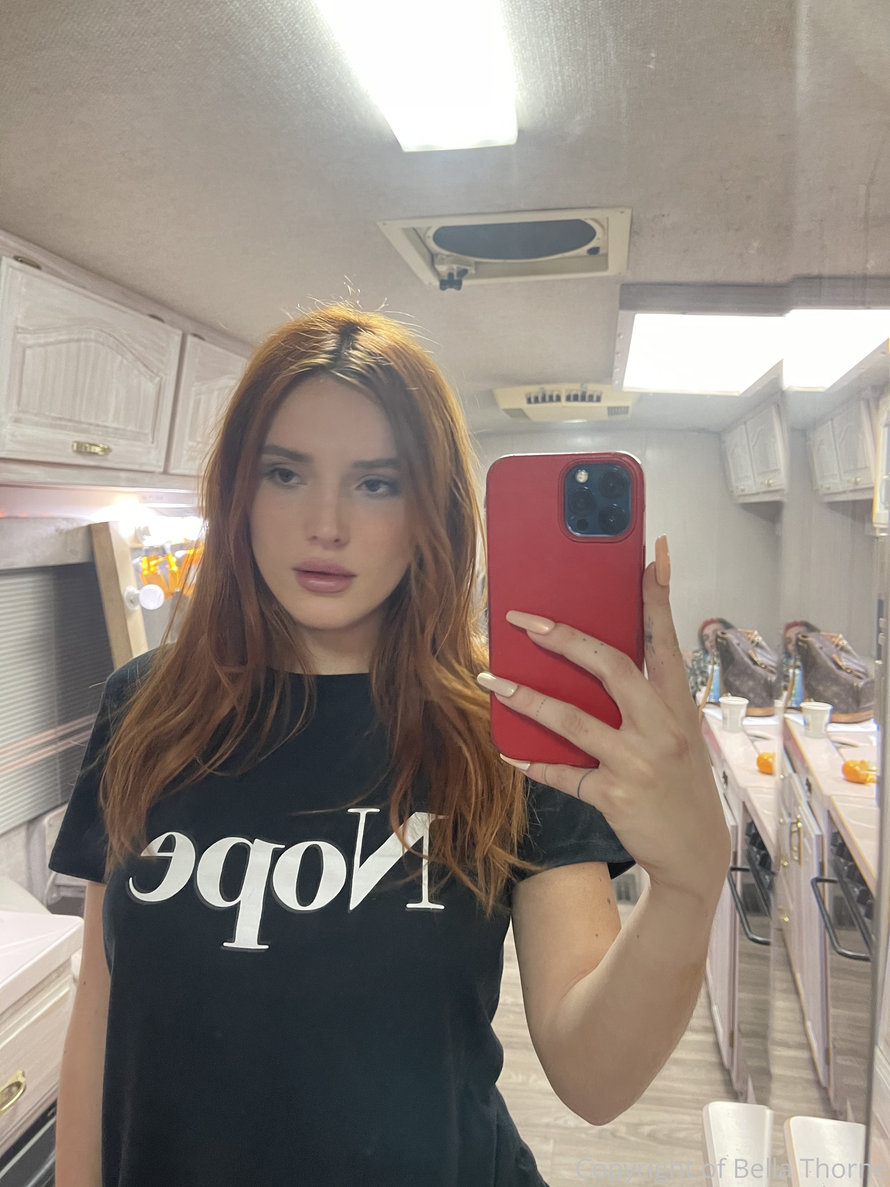 Bella Thorne İfşa Arşivi #49048