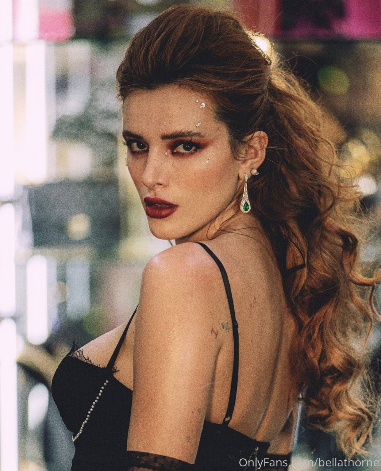 Bella Thorne İfşa Arşivi #48287