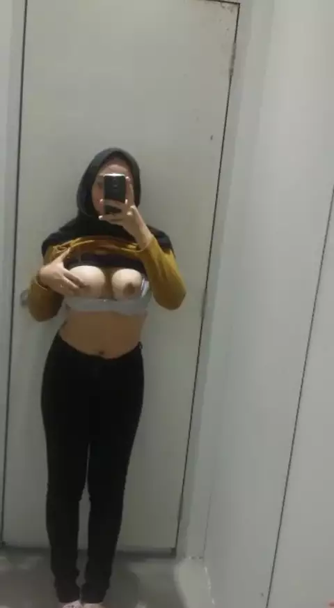 Türbanlı İfşa: Fitness Salonu Gizli Kamera